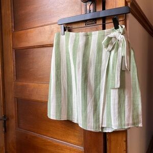 Lizard Thicket Skirt (Size L) NWT